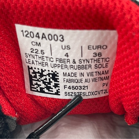 NEW! 🥾 ASICS Gel Quantum 90 3 GS Black Red Athletic Shoes - Size 5.5 - Picture 7 of 11